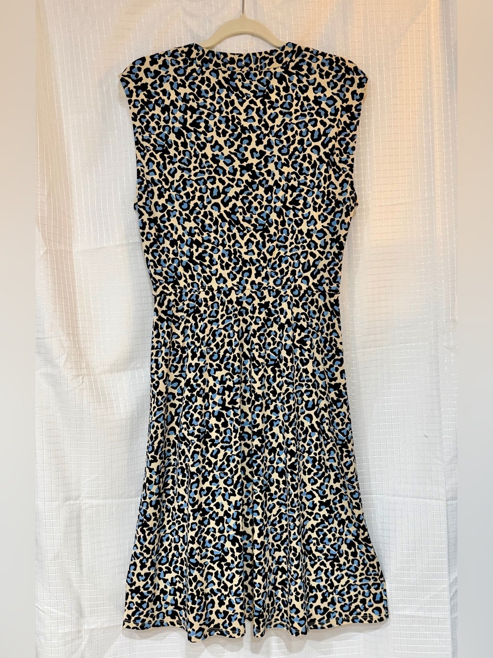 BCBGMAXAZRIA NWT Leopard Faux Wrap High Low Dress Cadet Blue Animal Print Medium - Picture 3 of 10